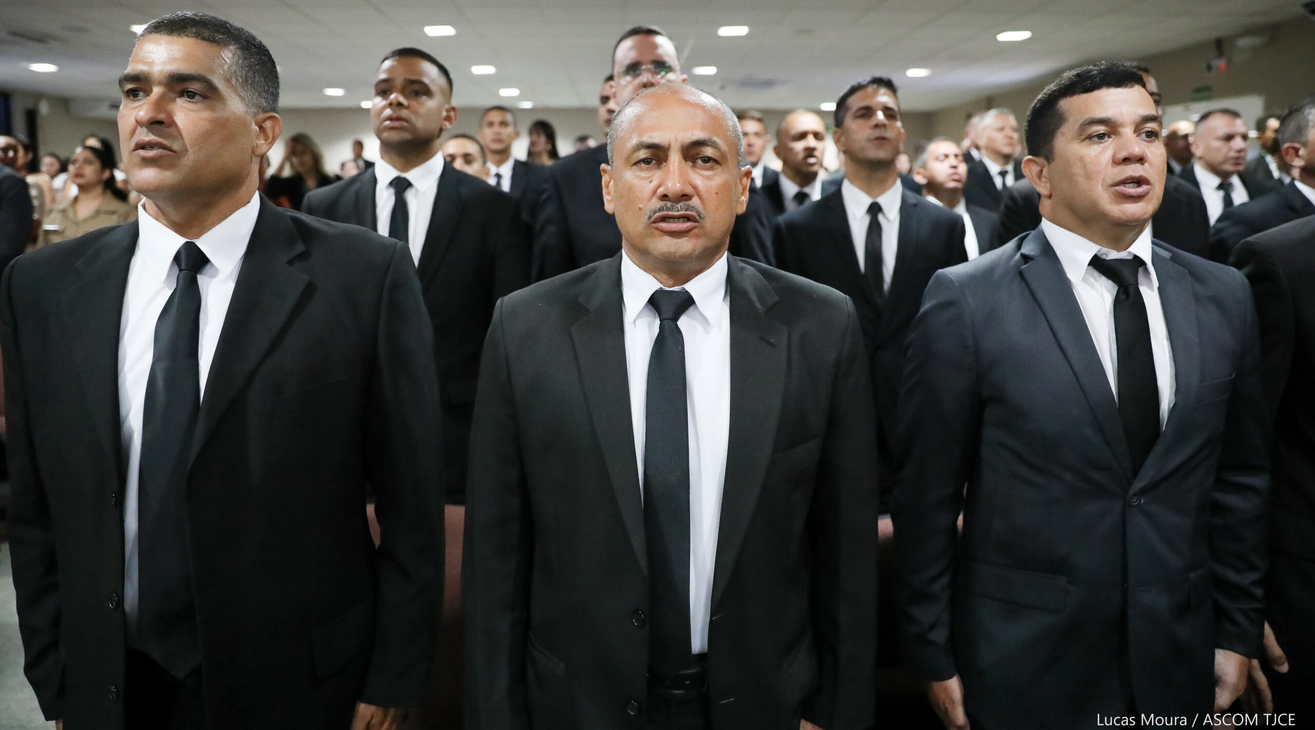 Nova turma de policiais e bombeiras(os) militares do TJCE conclui curso de Segurança Judicial