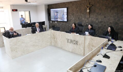 Município de Itaitinga é condenado a indenizar motorista de aplicativo que teve o automóvel danificado após cair em buraco na via