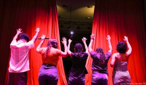 ‘Caminhos Literários’: adolescentes do sistema socioeducativo se apresentam em tarde de emoção, crítica social e hip-hop