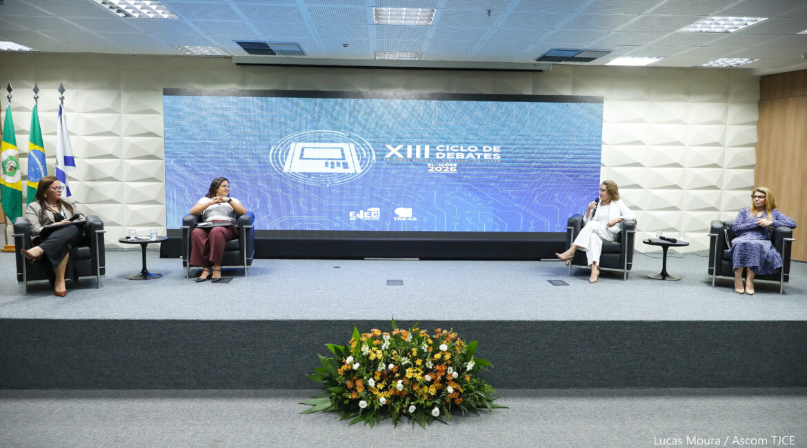 TJCE participates in discussions on artificial intelligence in elections and political violence against women at TRE-CE event