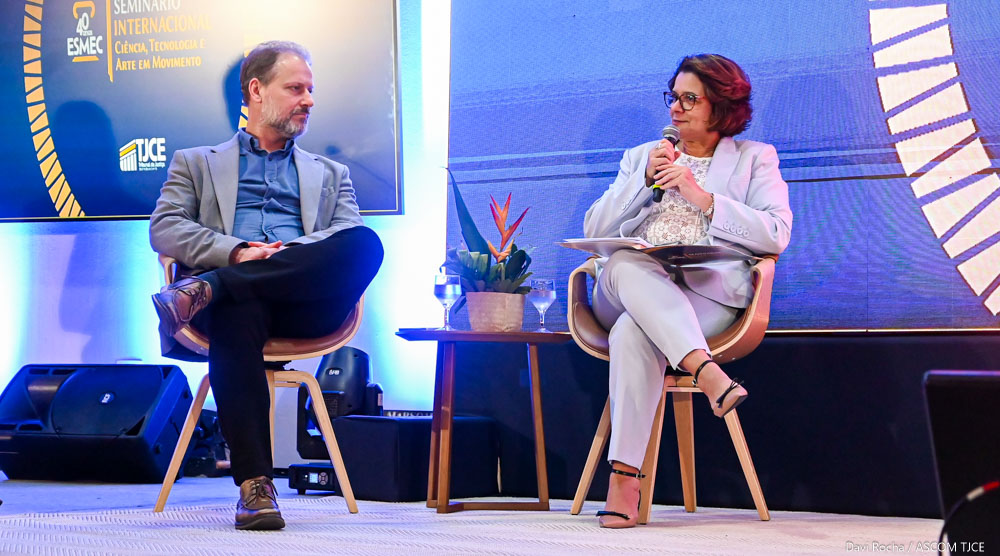 Homenagens a ex-diretores marcam segundo dia de comemorações dos 40 anos da Esmec