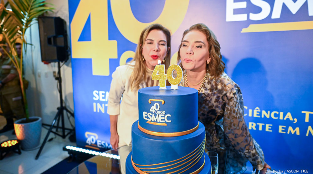 Homenagens a ex-diretores marcam segundo dia de comemorações dos 40 anos da Esmec