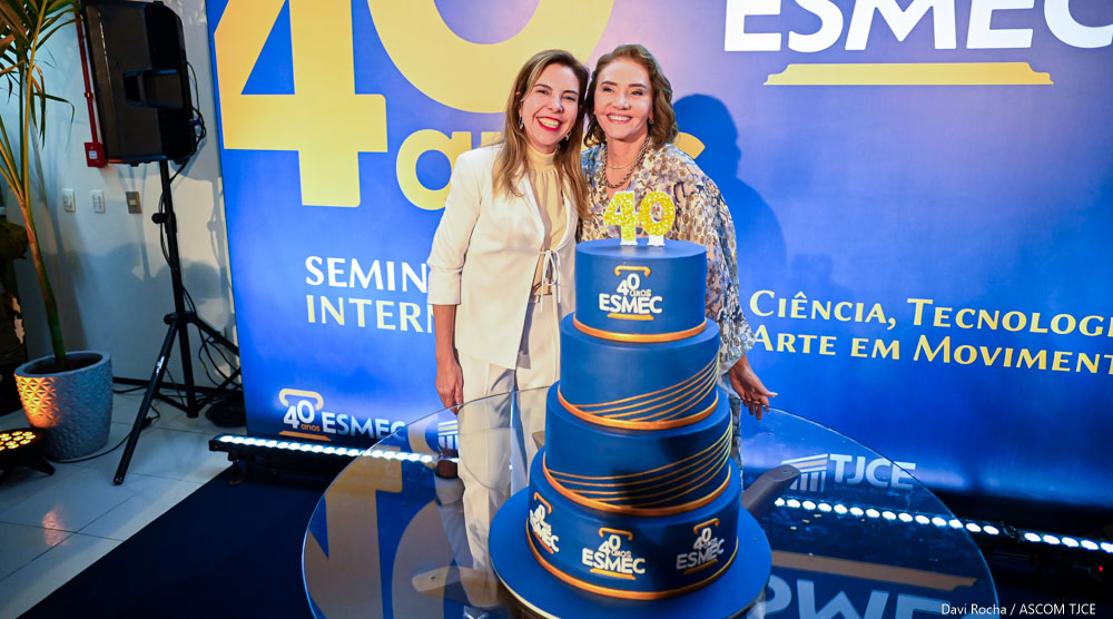 Homenagens a ex-diretores marcam segundo dia de comemorações dos 40 anos da Esmec