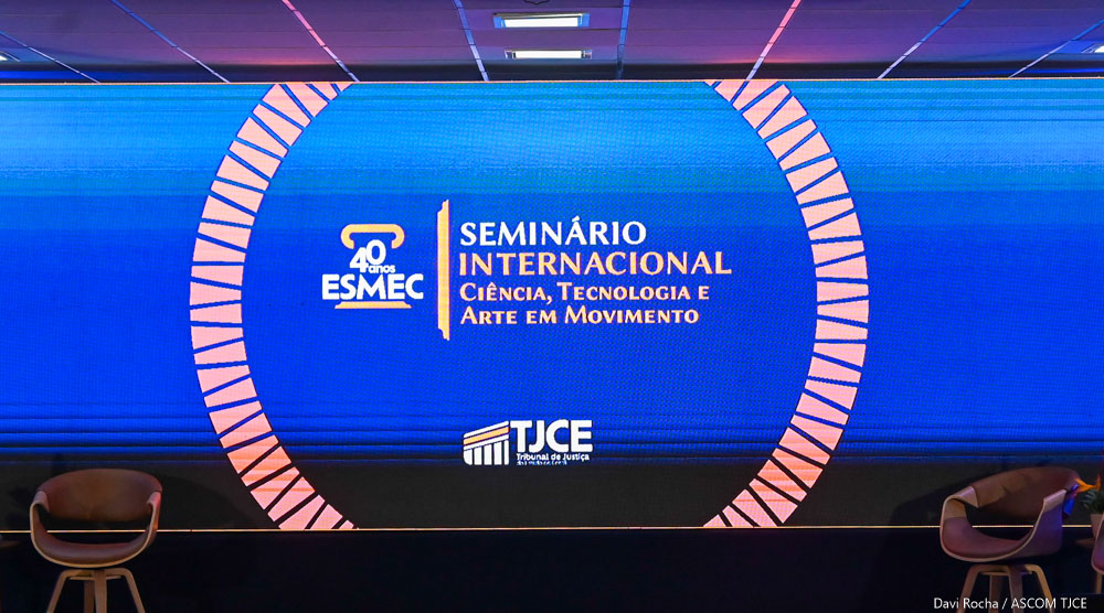 Homenagens a ex-diretores marcam segundo dia de comemorações dos 40 anos da Esmec