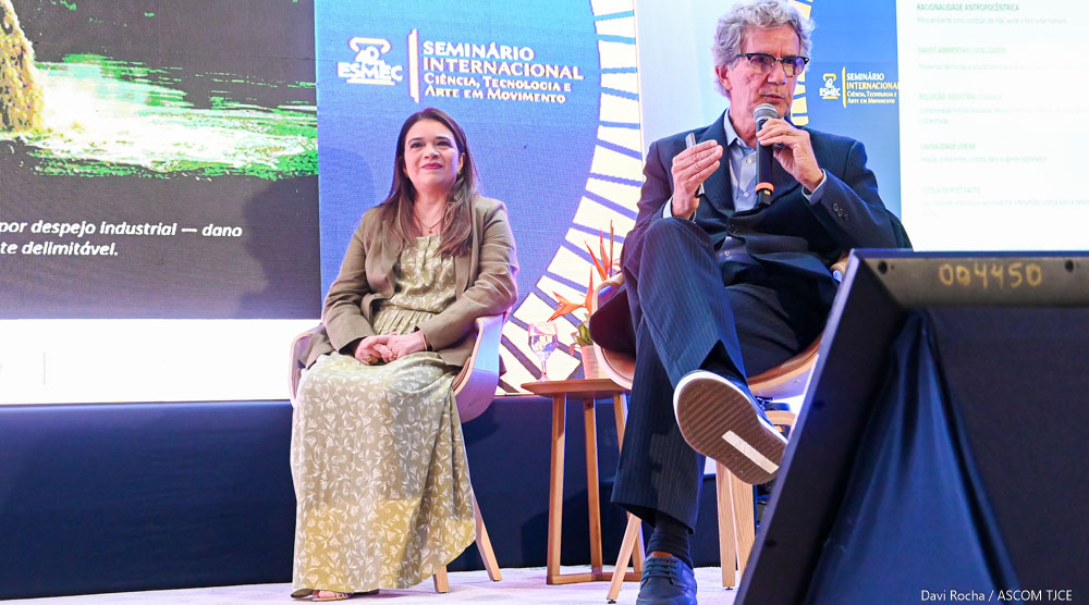 Homenagens a ex-diretores marcam segundo dia de comemorações dos 40 anos da Esmec