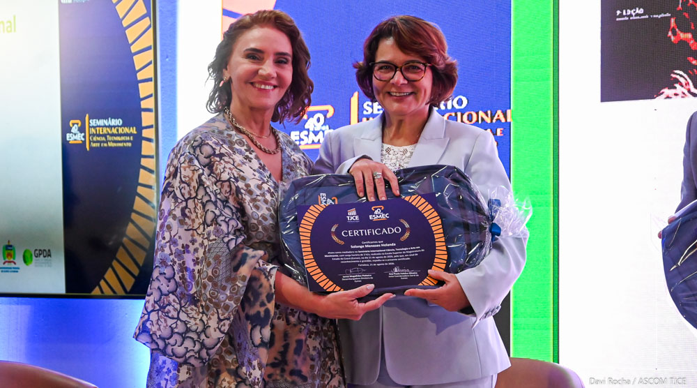 Homenagens a ex-diretores marcam segundo dia de comemorações dos 40 anos da Esmec