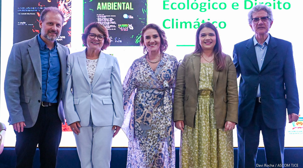 Homenagens a ex-diretores marcam segundo dia de comemorações dos 40 anos da Esmec