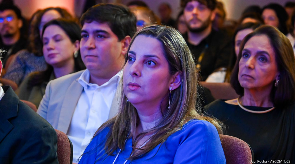 Homenagens a ex-diretores marcam segundo dia de comemorações dos 40 anos da Esmec