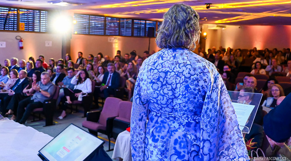 Homenagens a ex-diretores marcam segundo dia de comemorações dos 40 anos da Esmec