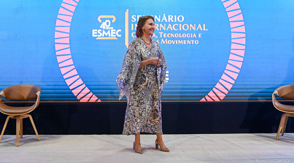Homenagens a ex-diretores marcam segundo dia de comemorações dos 40 anos da Esmec