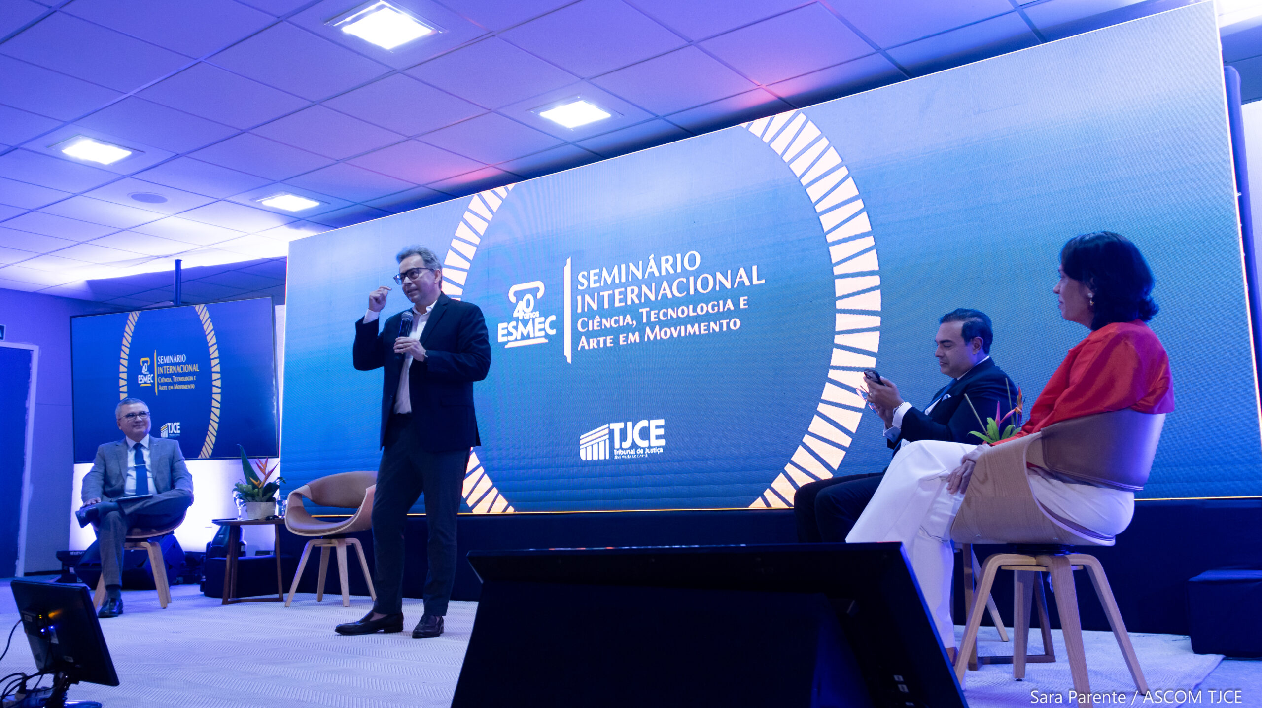 Homenagens a ex-diretores marcam segundo dia de comemorações dos 40 anos da Esmec