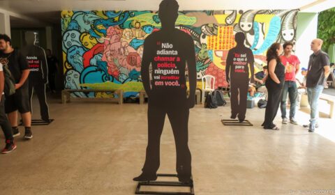 Exposição “Fala, Mulher. Você Não Está Só” chega ao IFCE de Fortaleza
