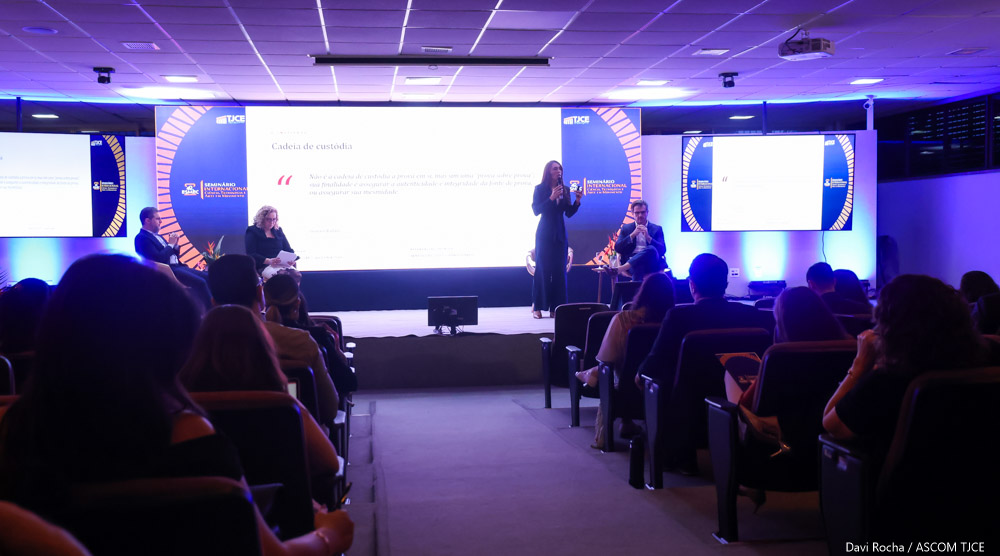 Seminário Internacional marca celebração dos 40 anos da Esmec com foco em ciência, direitos humanos e tecnologia
