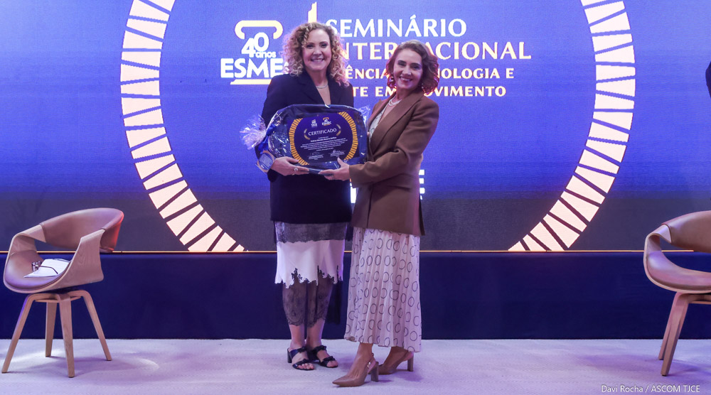 Seminário Internacional marca celebração dos 40 anos da Esmec com foco em ciência, direitos humanos e tecnologia