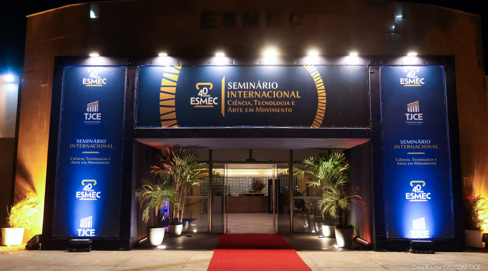 Seminário Internacional marca celebração dos 40 anos da Esmec com foco em ciência, direitos humanos e tecnologia