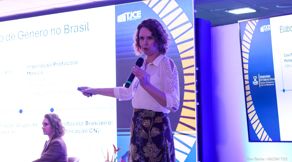 Seminário Internacional marca celebração dos 40 anos da Esmec com foco em ciência, direitos humanos e tecnologia