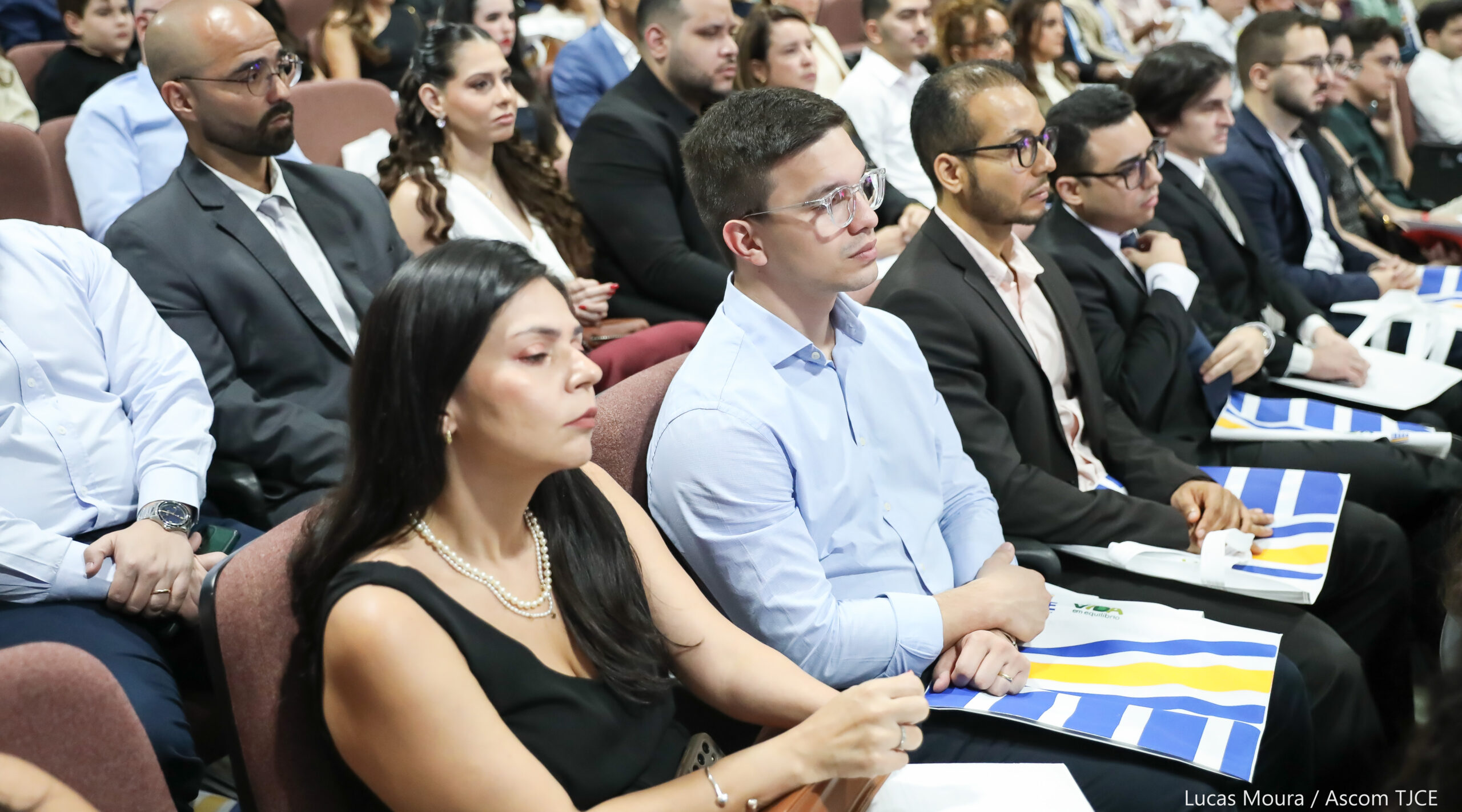 Tribunal de Justiça do Ceará empossa mais de 100 servidoras e servidores em solenidade na Esmec