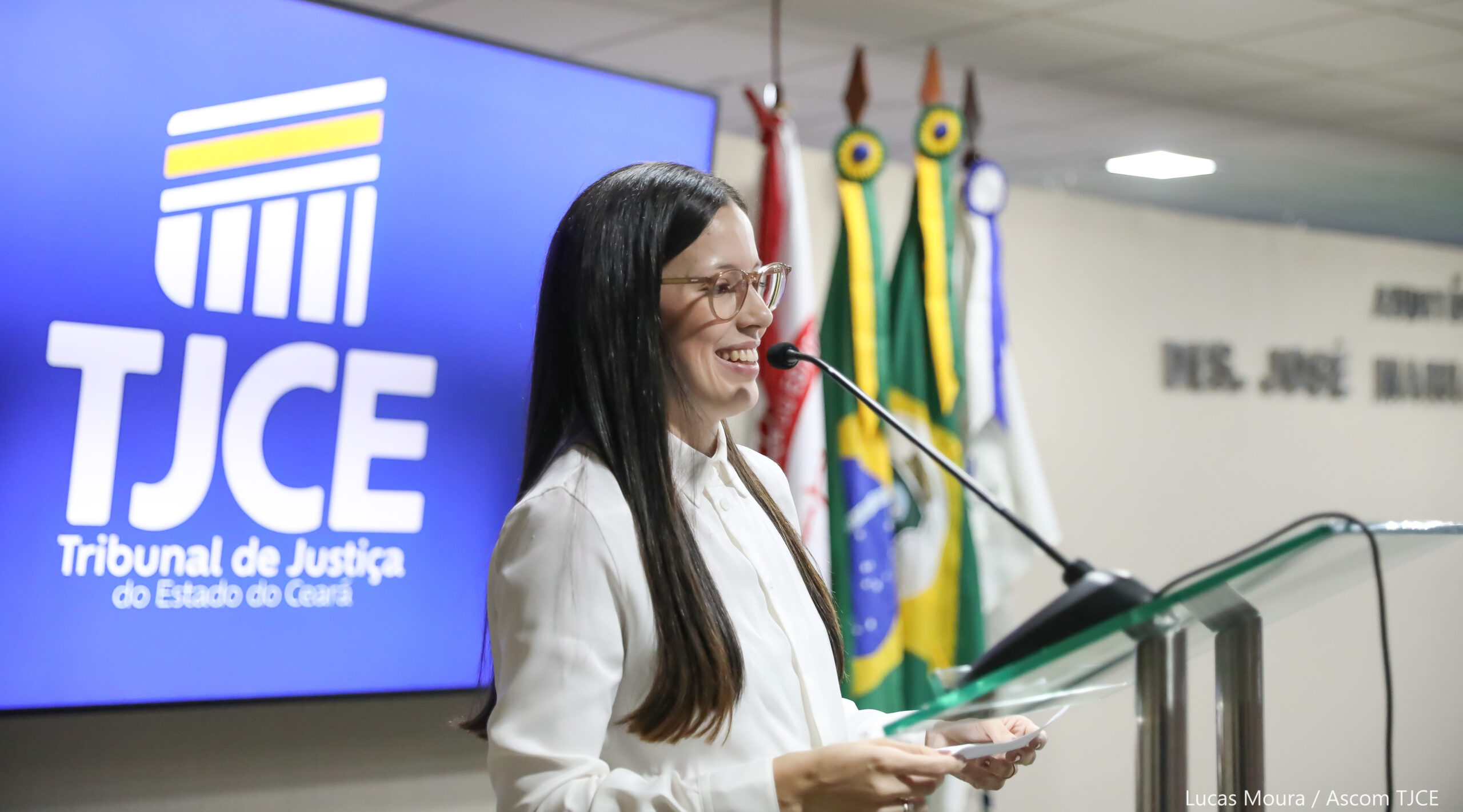 Tribunal de Justiça do Ceará empossa mais de 100 servidoras e servidores em solenidade na Esmec
