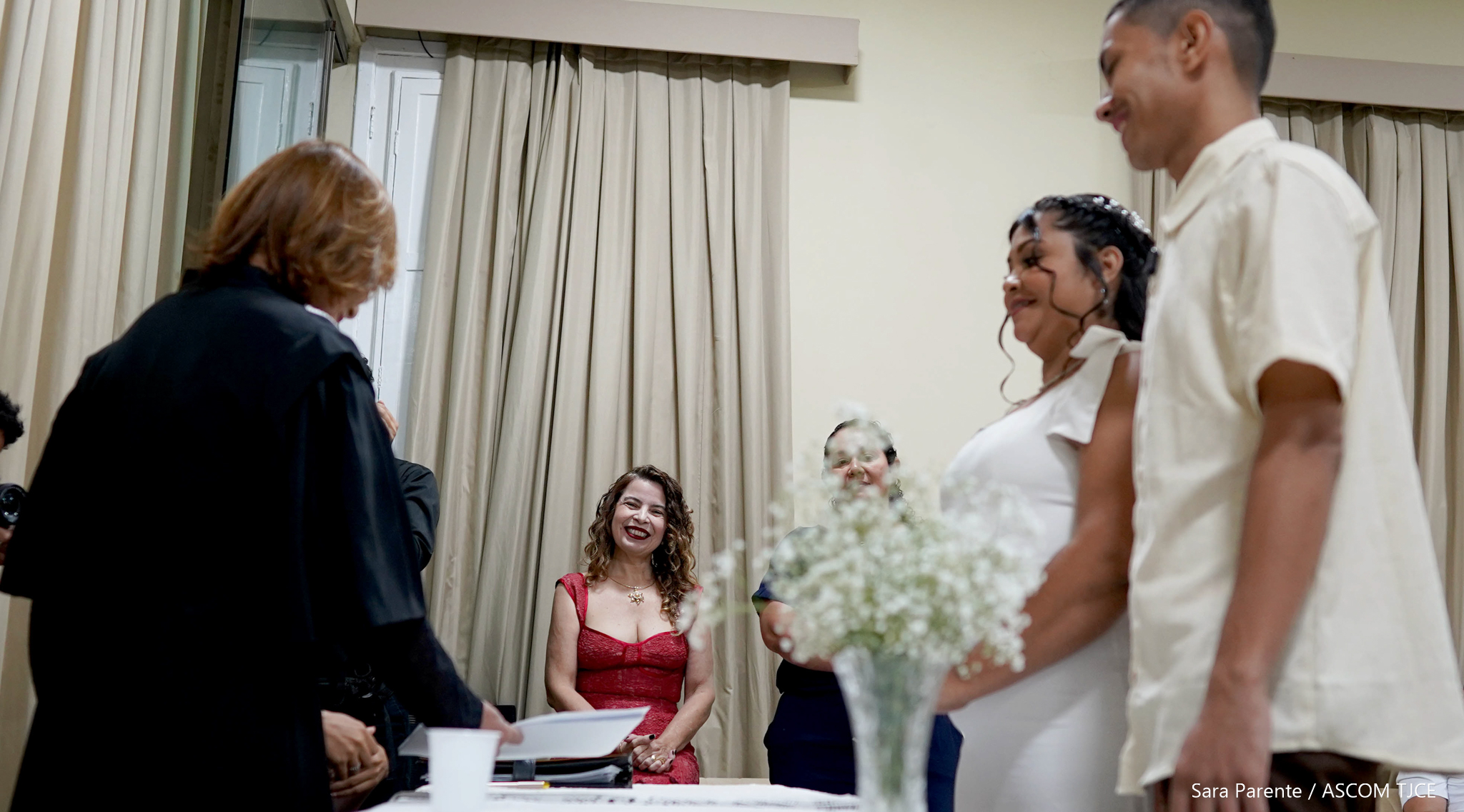 Projeto “Celebração Coletiva do Amor”: Parceria entre TJCE e UFC promove 27 casamentos em cerimôn... - Foto 48
