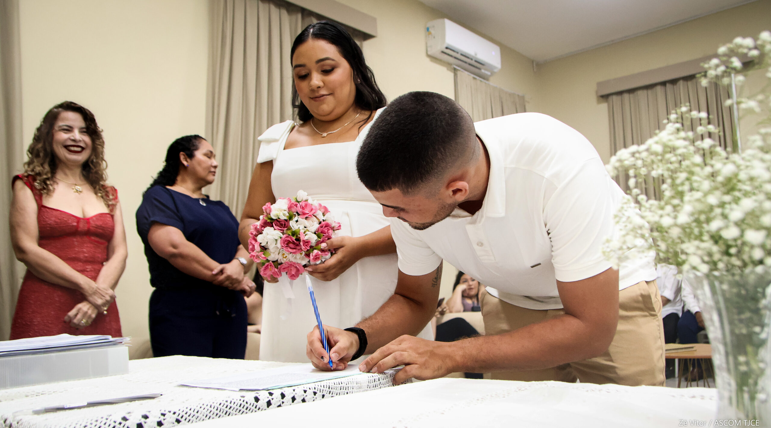 Projeto “Celebração Coletiva do Amor”: Parceria entre TJCE e UFC promove 27 casamentos em cerimôn... - Foto 166