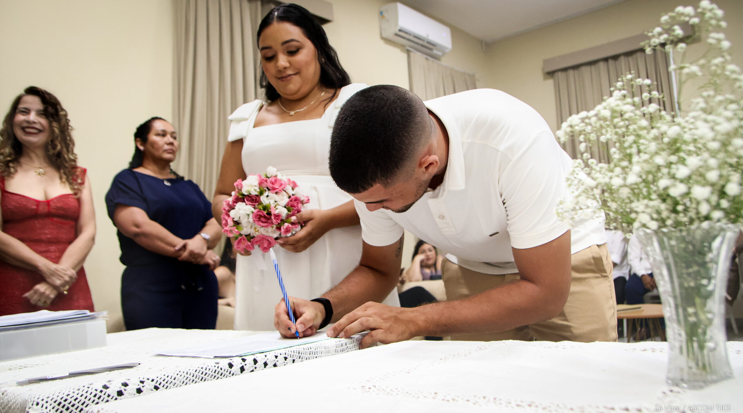 Projeto “Celebração Coletiva do Amor”: Parceria entre TJCE e UFC promove 27 casamentos em cerimôn... - Foto 167
