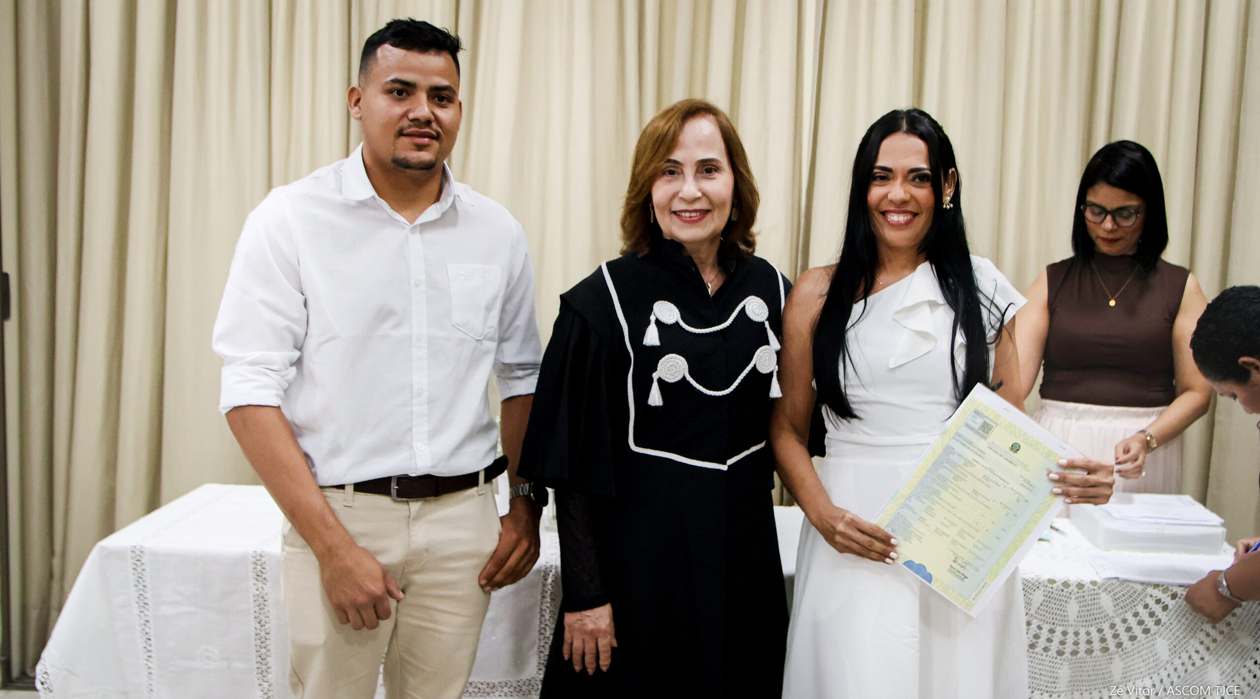 Projeto “Celebração Coletiva do Amor”: Parceria entre TJCE e UFC promove 27 casamentos em cerimôn... - Foto 177