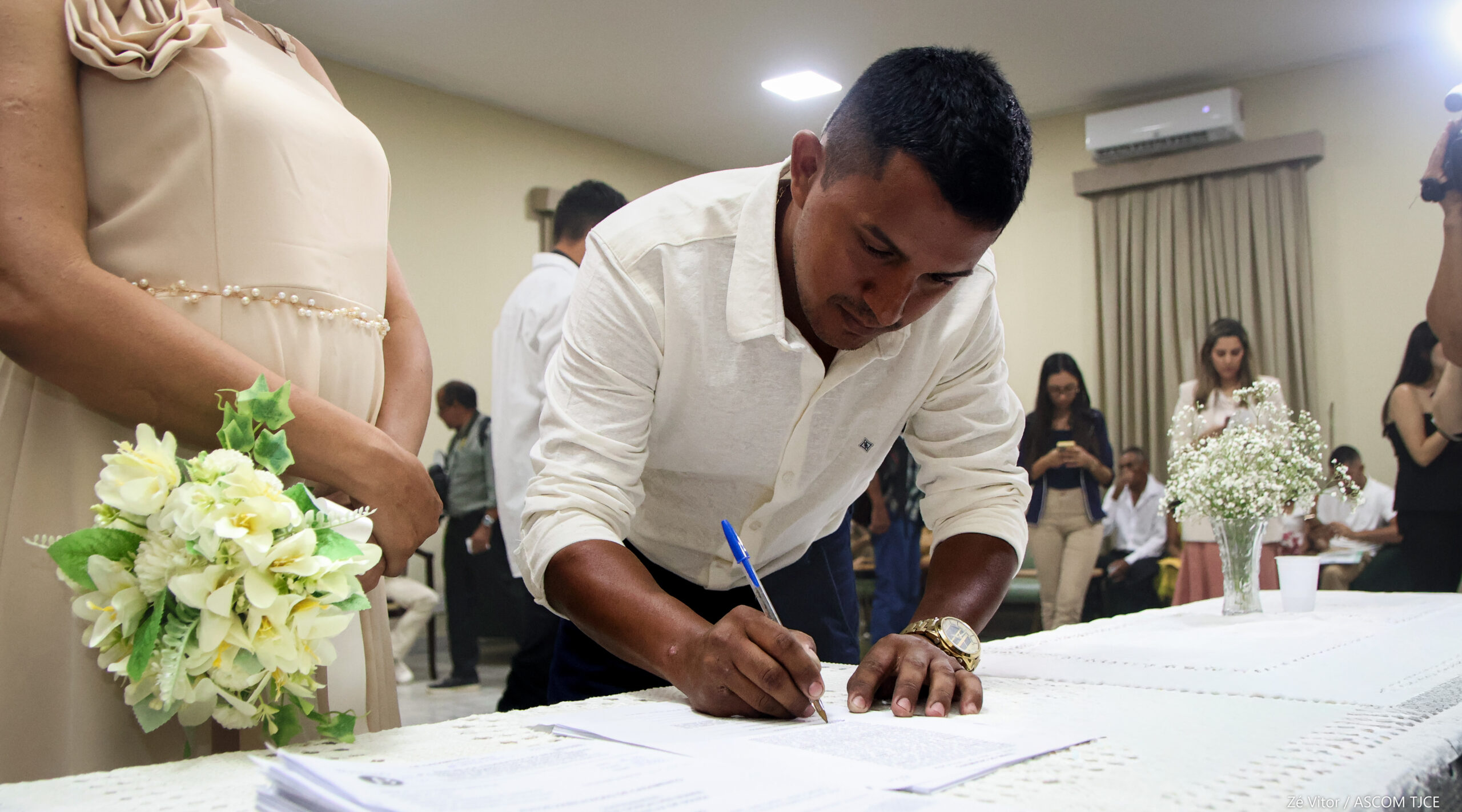 Projeto “Celebração Coletiva do Amor”: Parceria entre TJCE e UFC promove 27 casamentos em cerimôn... - Foto 184