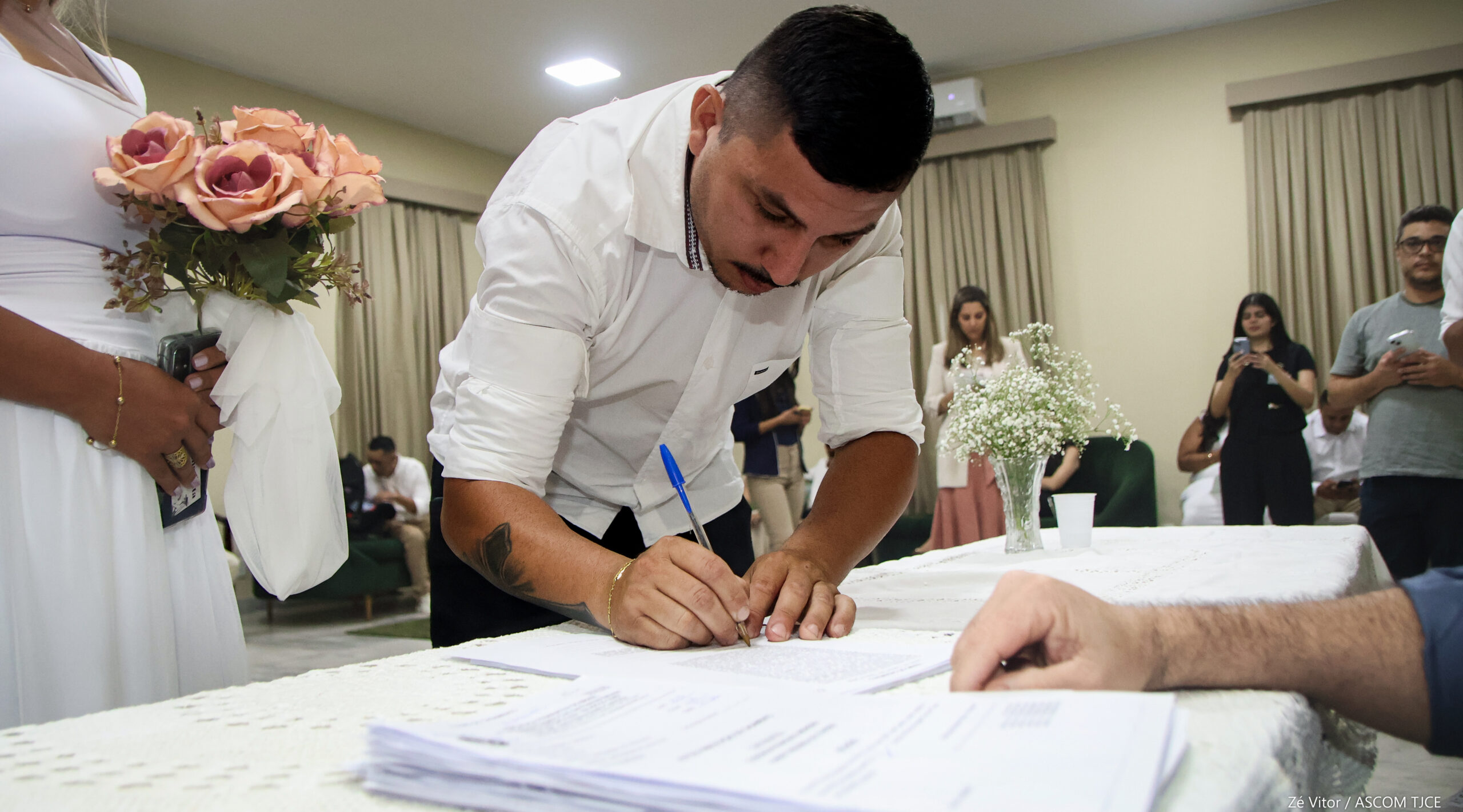 Projeto “Celebração Coletiva do Amor”: Parceria entre TJCE e UFC promove 27 casamentos em cerimôn... - Foto 194
