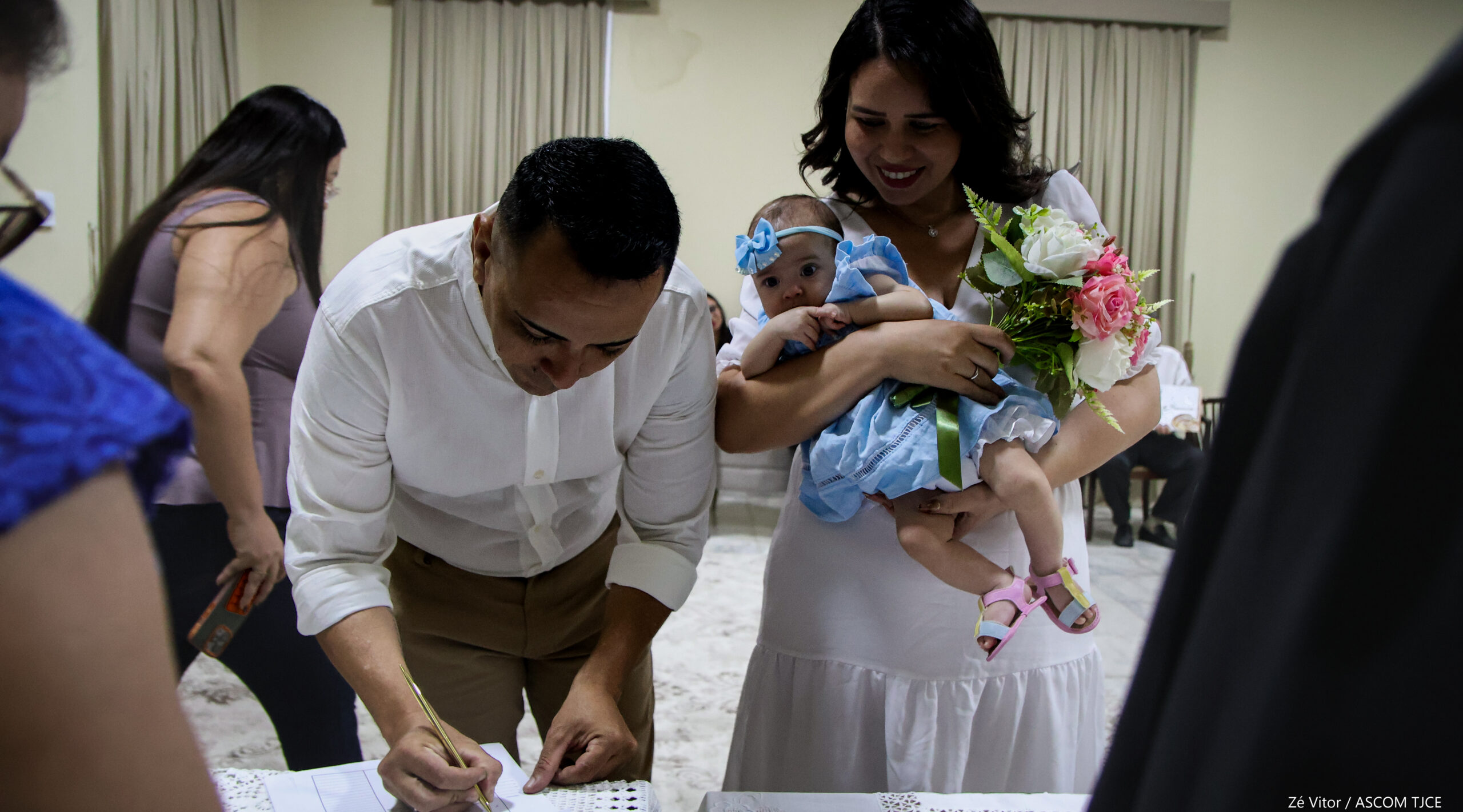 Projeto “Celebração Coletiva do Amor”: Parceria entre TJCE e UFC promove 27 casamentos em cerimôn... - Foto 296