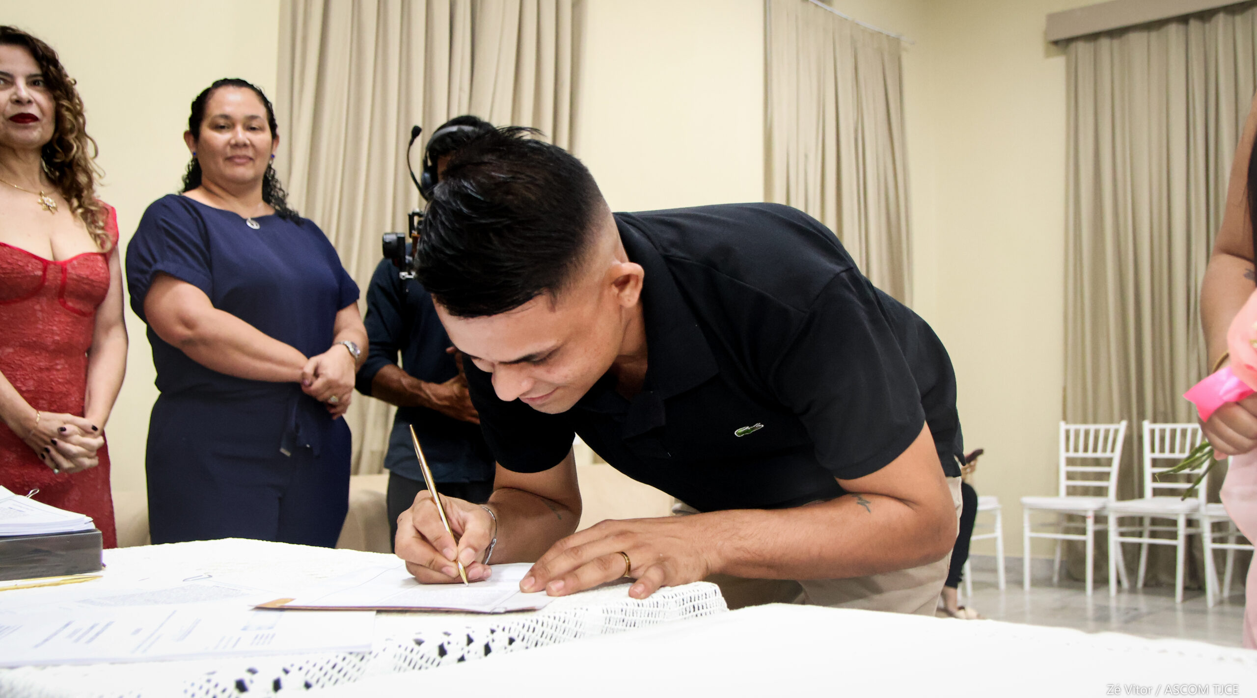 Projeto “Celebração Coletiva do Amor”: Parceria entre TJCE e UFC promove 27 casamentos em cerimôn... - Foto 325