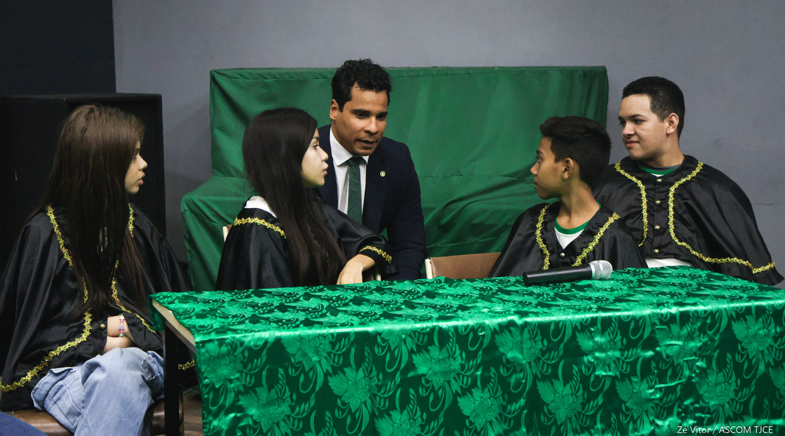 Superação e emoção marcam júri simulado promovido pelo TJCE protagonizado por estudantes cegas(os... - Foto 6