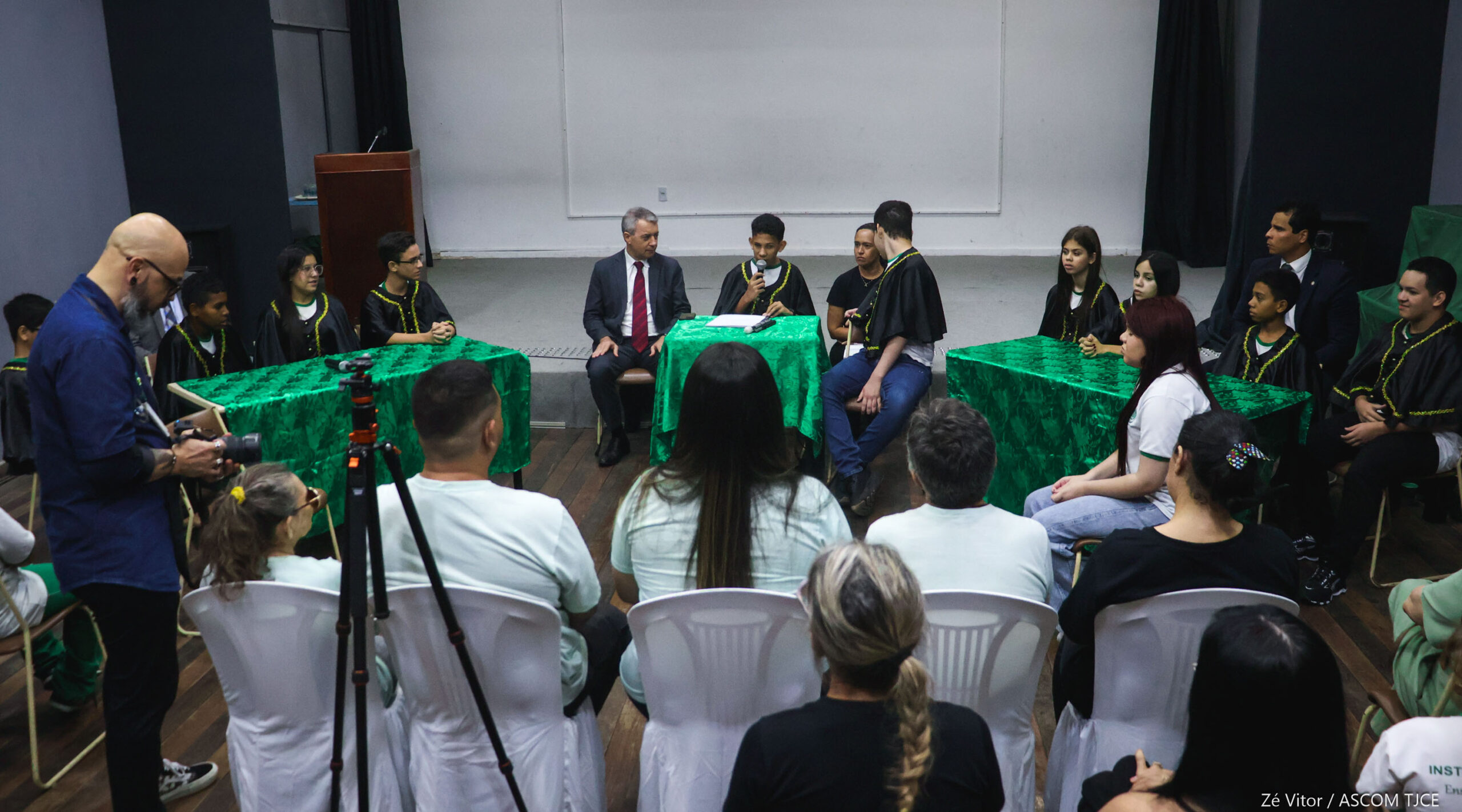 Superação e emoção marcam júri simulado promovido pelo TJCE protagonizado por estudantes cegas(os... - Foto 37