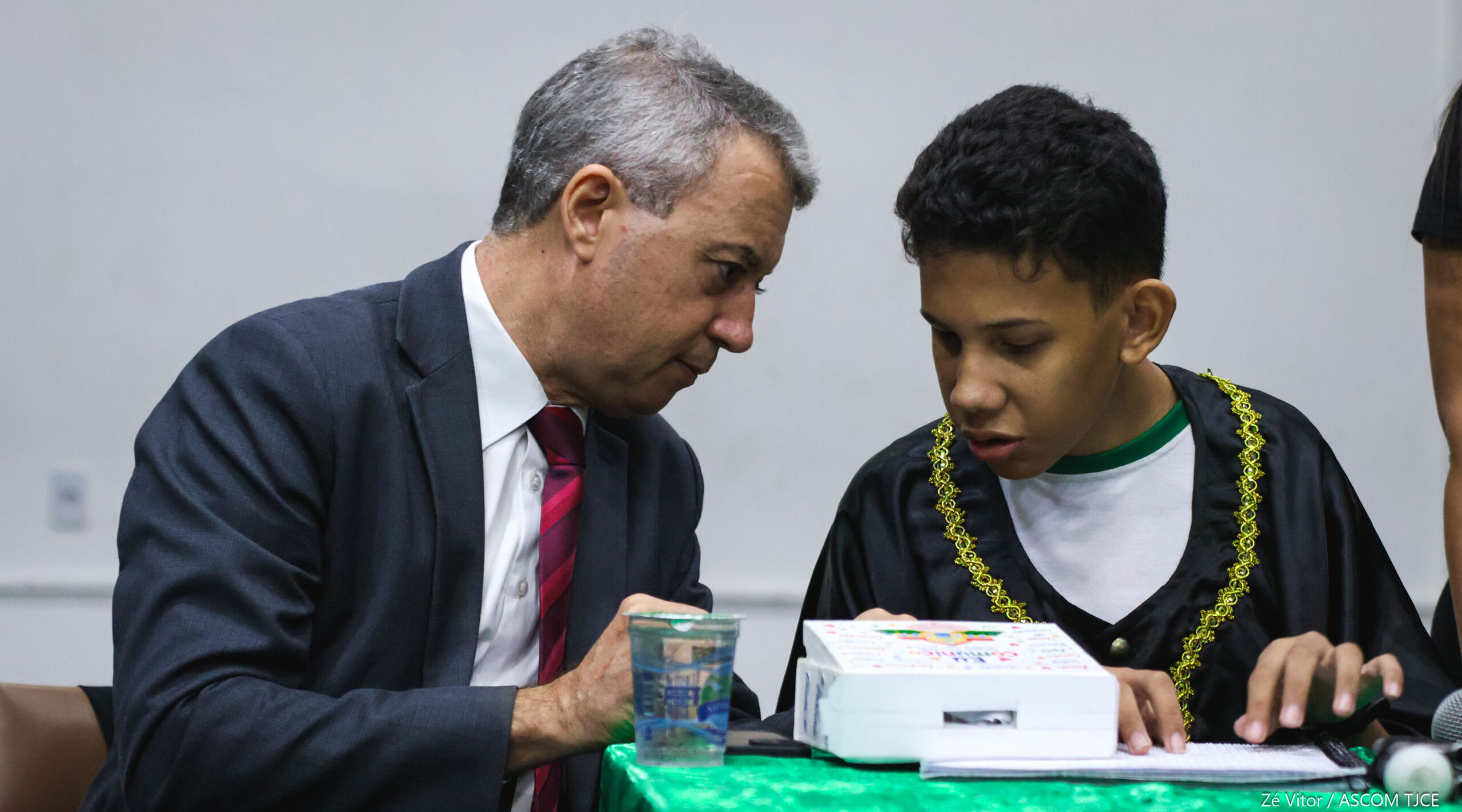 Superação e emoção marcam júri simulado promovido pelo TJCE protagonizado por estudantes cegas(os... - Foto 50
