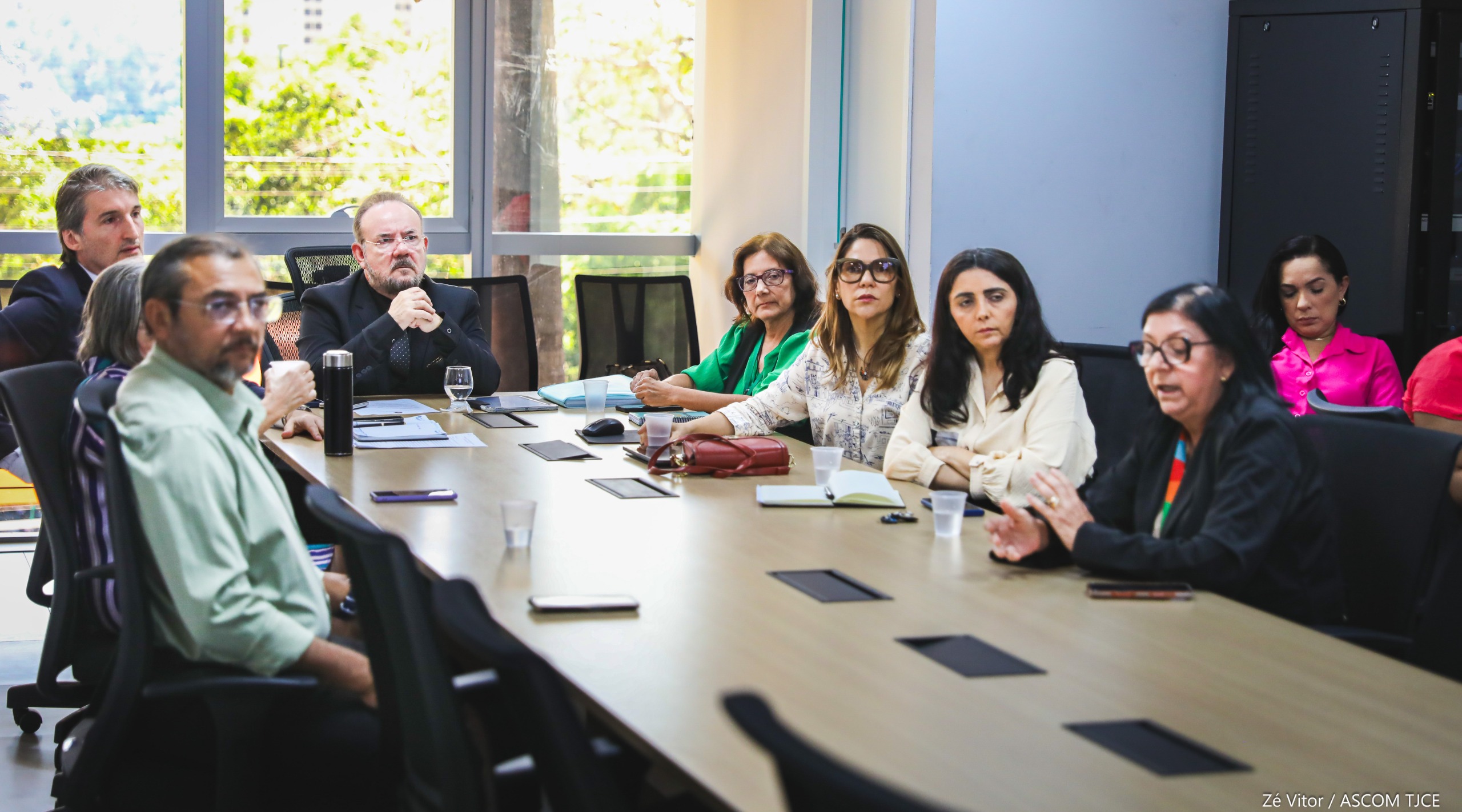 Judiciário estadual promove reunião para fortalecer o Serviço de Acolhimento em Família Acolhedora