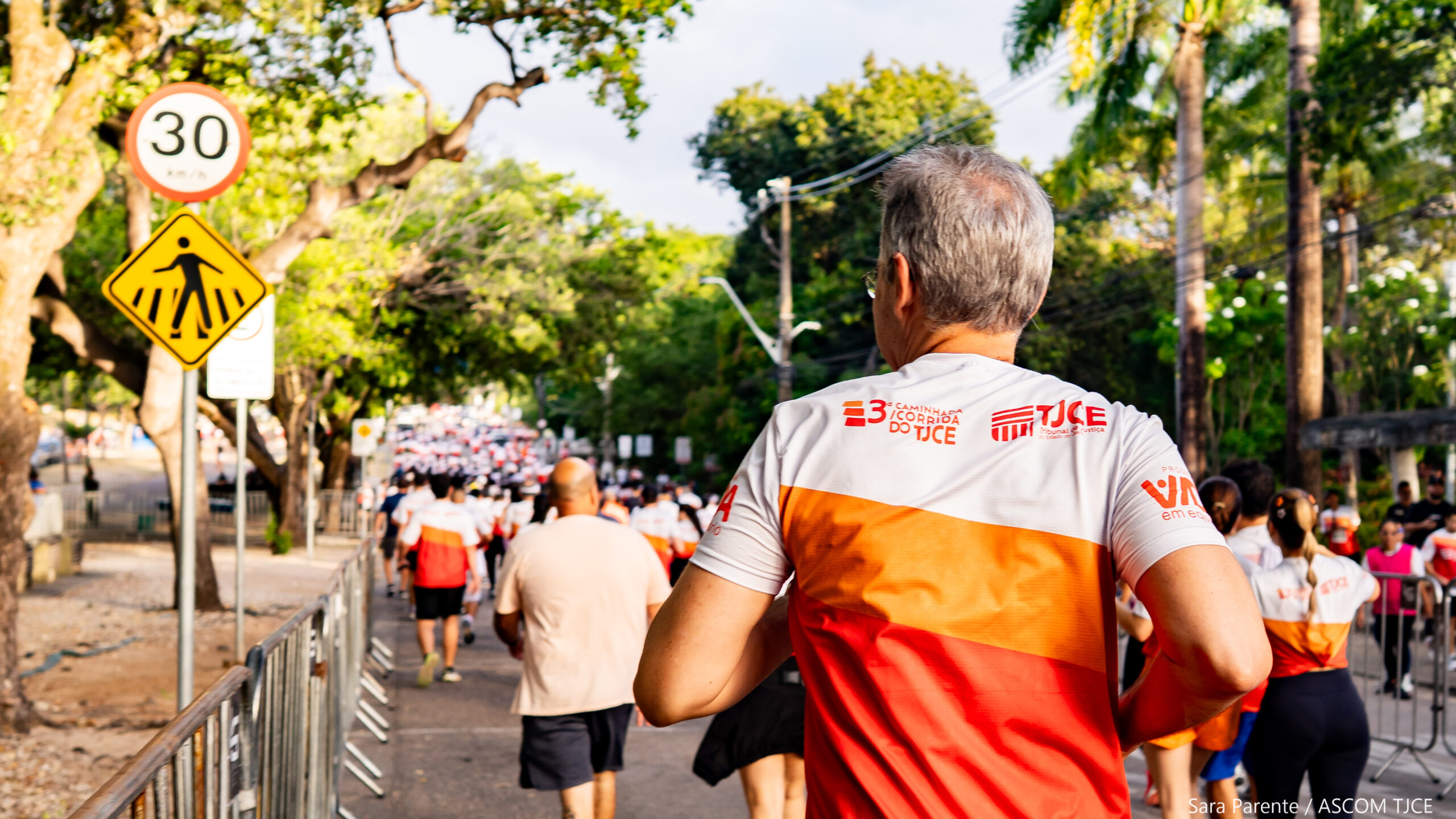 3ª Caminhada/Corrida do TJCE reúne membros do Judiciário em comemoração ao Mês do Servidor - Foto 58
