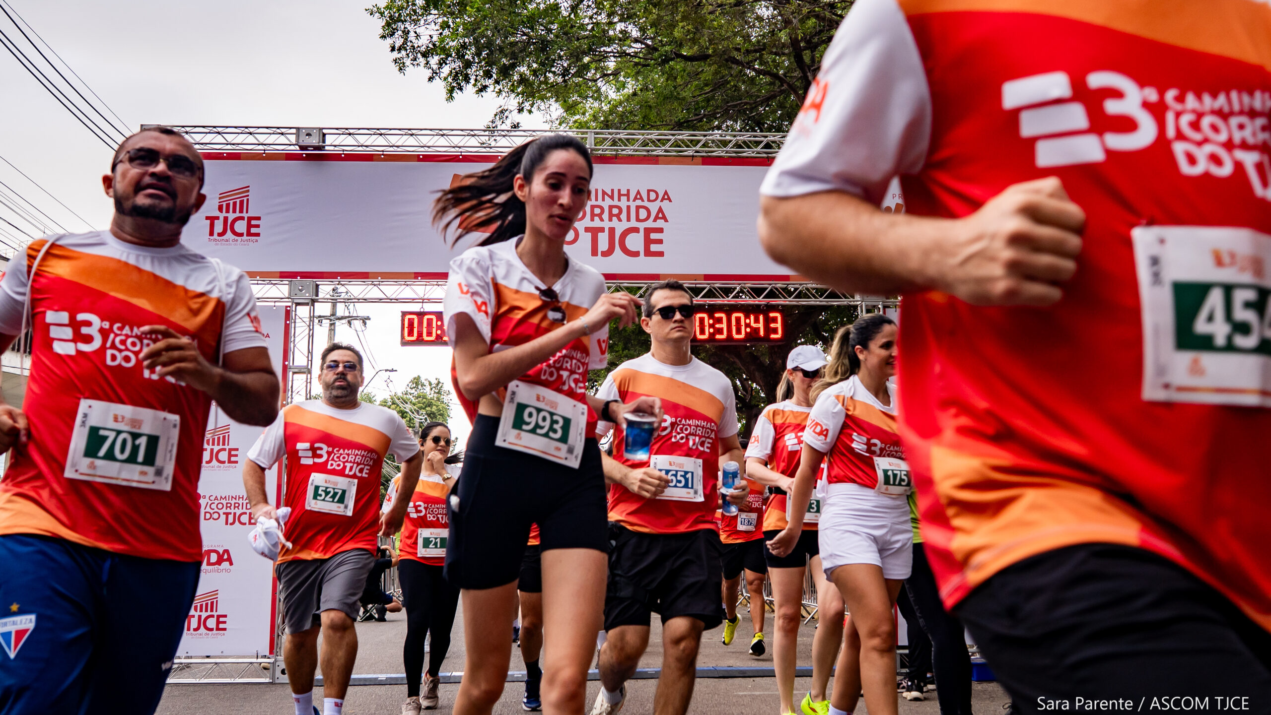 3ª Caminhada/Corrida do TJCE reúne membros do Judiciário em comemoração ao Mês do Servidor - Foto 60
