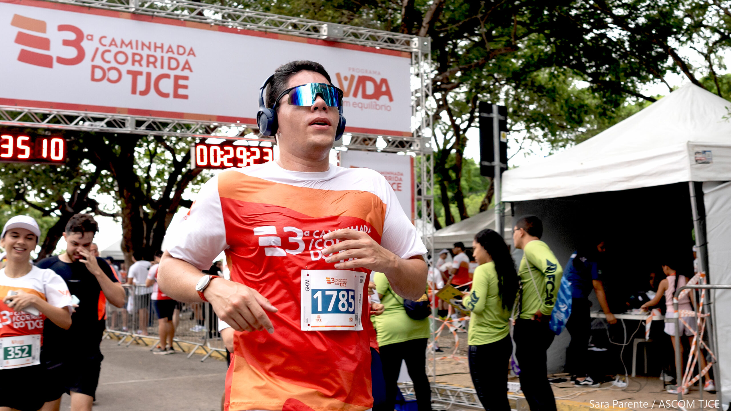 3ª Caminhada/Corrida do TJCE reúne membros do Judiciário em comemoração ao Mês do Servidor - Foto 91