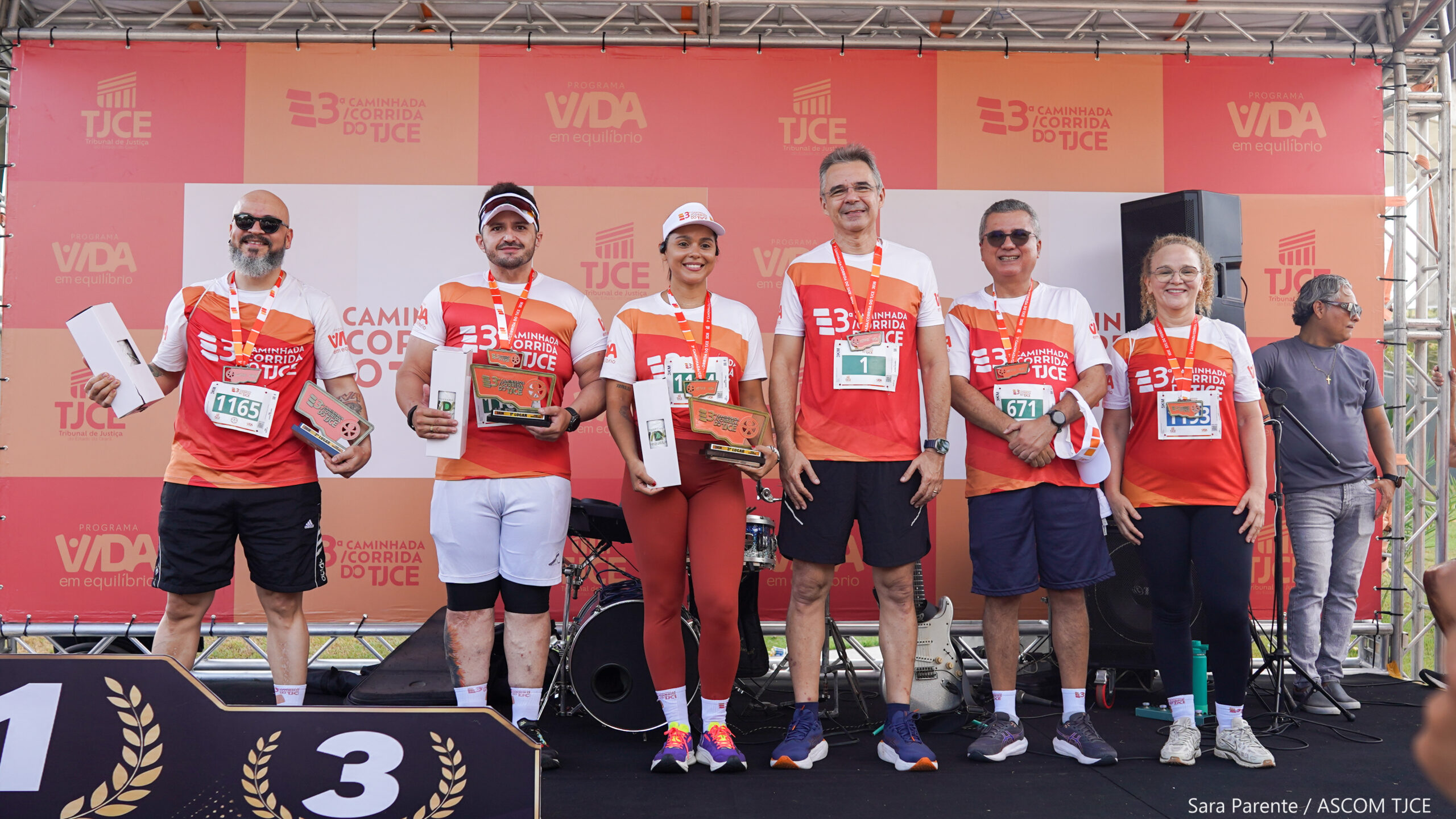 3ª Caminhada/Corrida do TJCE reúne membros do Judiciário em comemoração ao Mês do Servidor - Foto 100