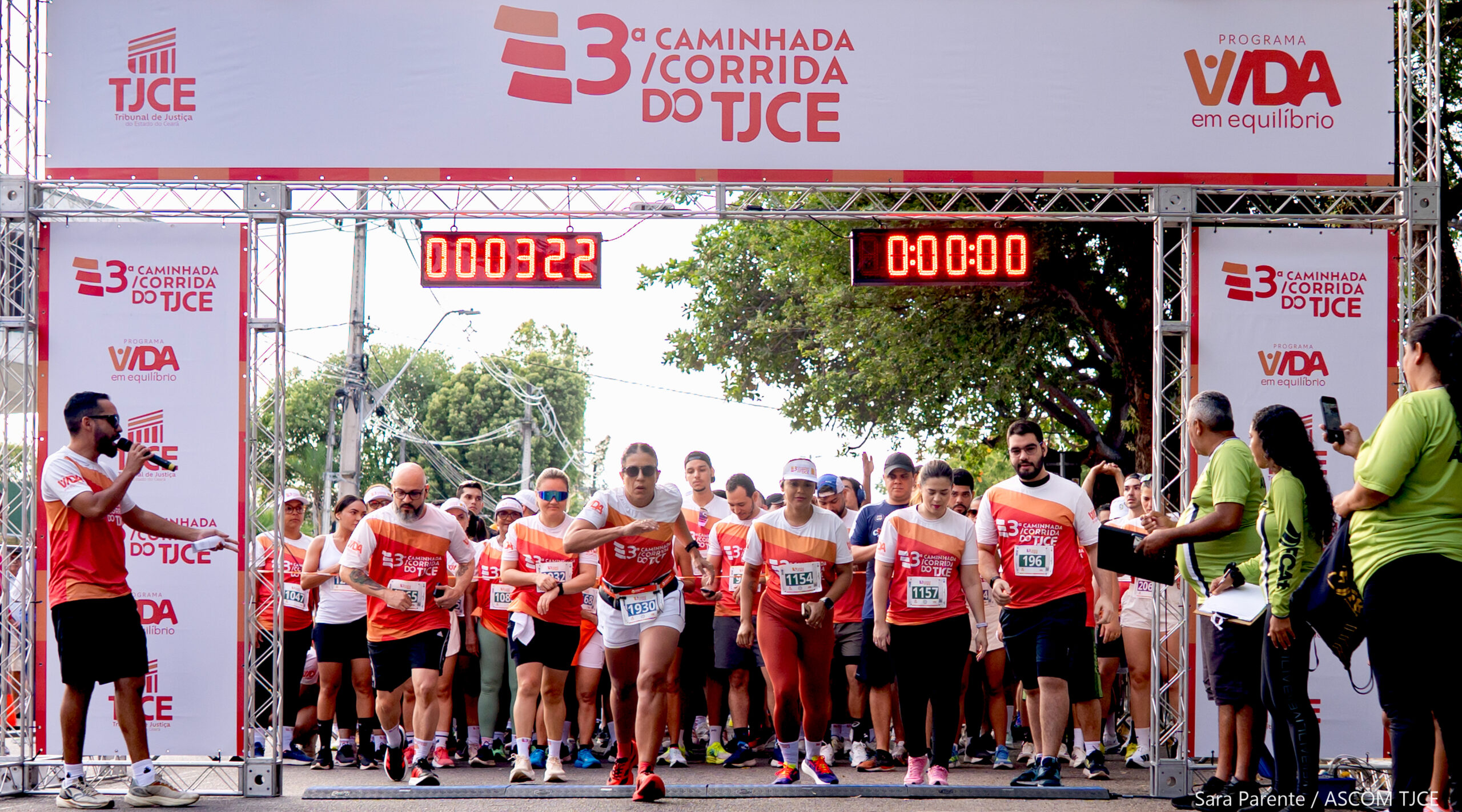 3ª Caminhada/Corrida do TJCE reúne membros do Judiciário em comemoração ao Mês do Servidor - Foto 44