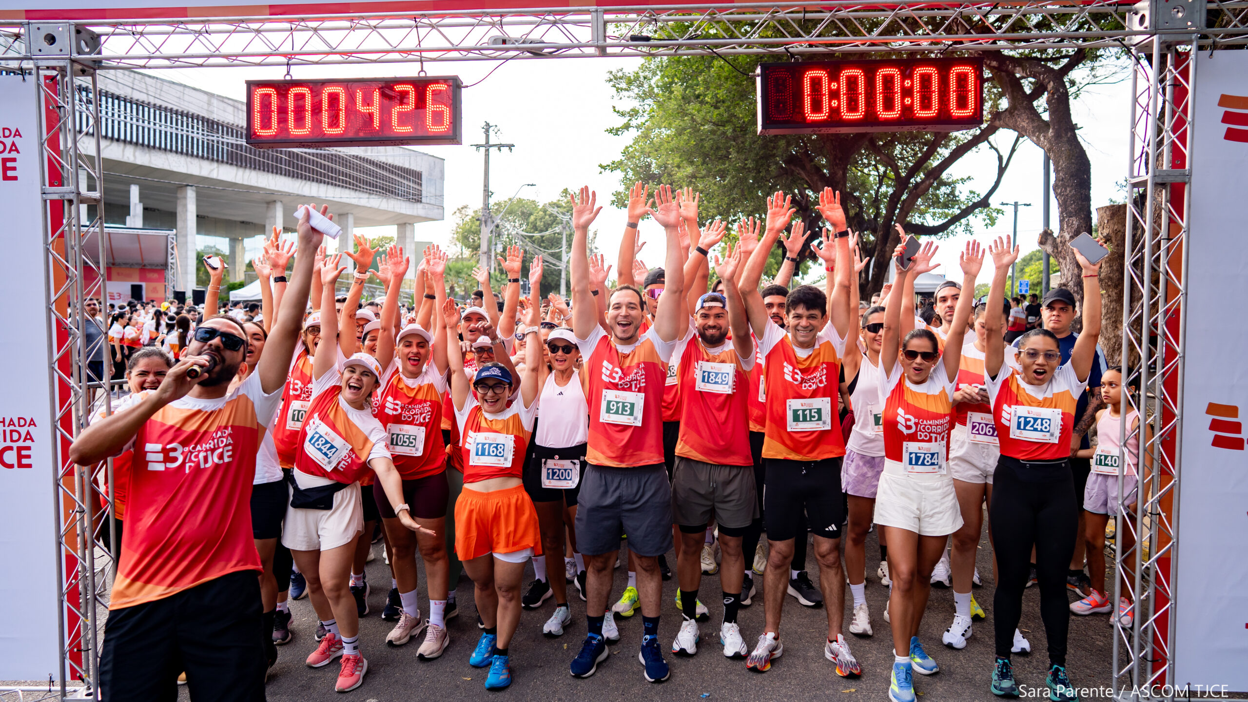 3ª Caminhada/Corrida do TJCE reúne membros do Judiciário em comemoração ao Mês do Servidor - Foto 45