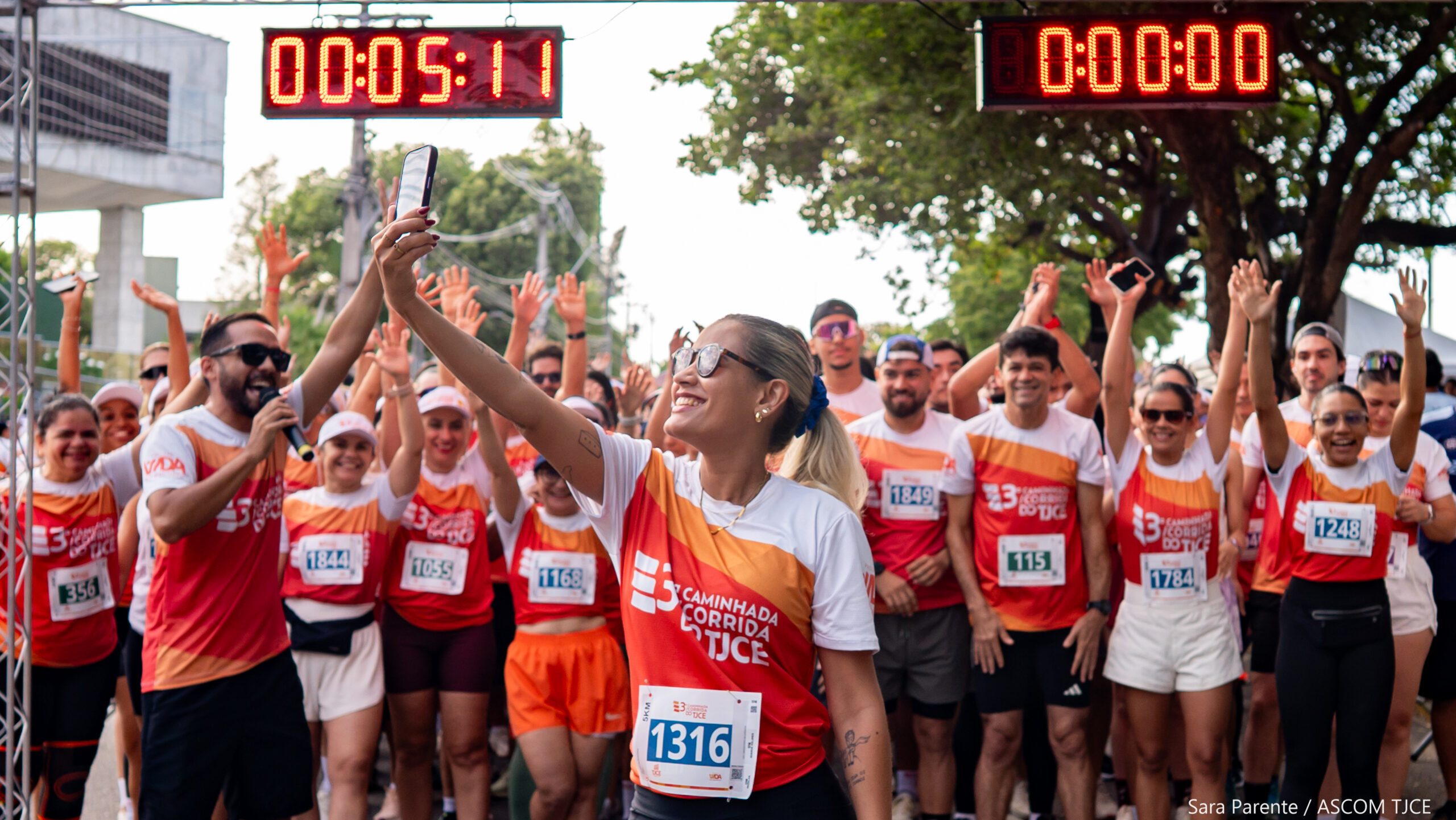 3ª Caminhada/Corrida do TJCE reúne membros do Judiciário em comemoração ao Mês do Servidor - Foto 47
