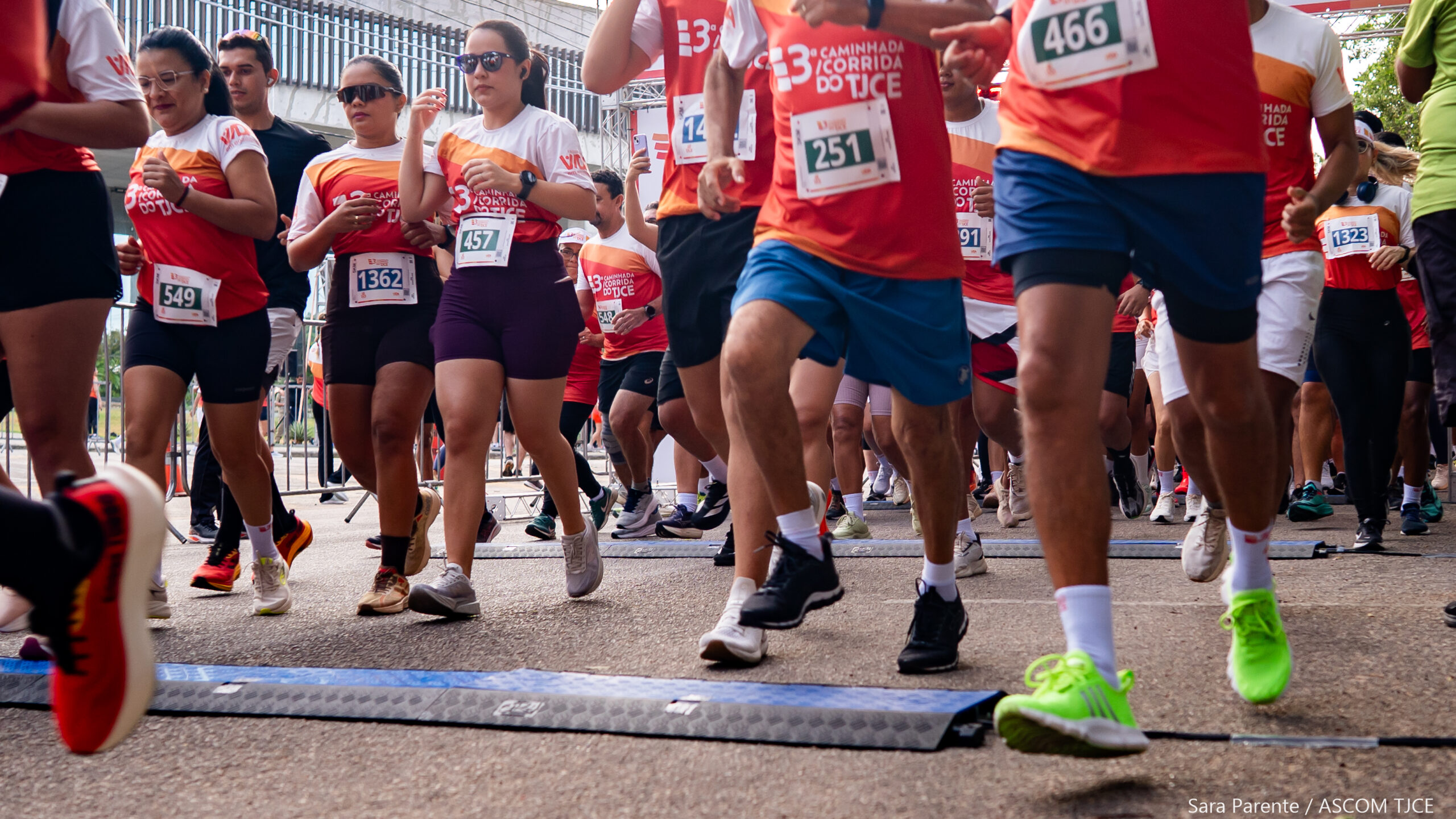 3ª Caminhada/Corrida do TJCE reúne membros do Judiciário em comemoração ao Mês do Servidor - Foto 50