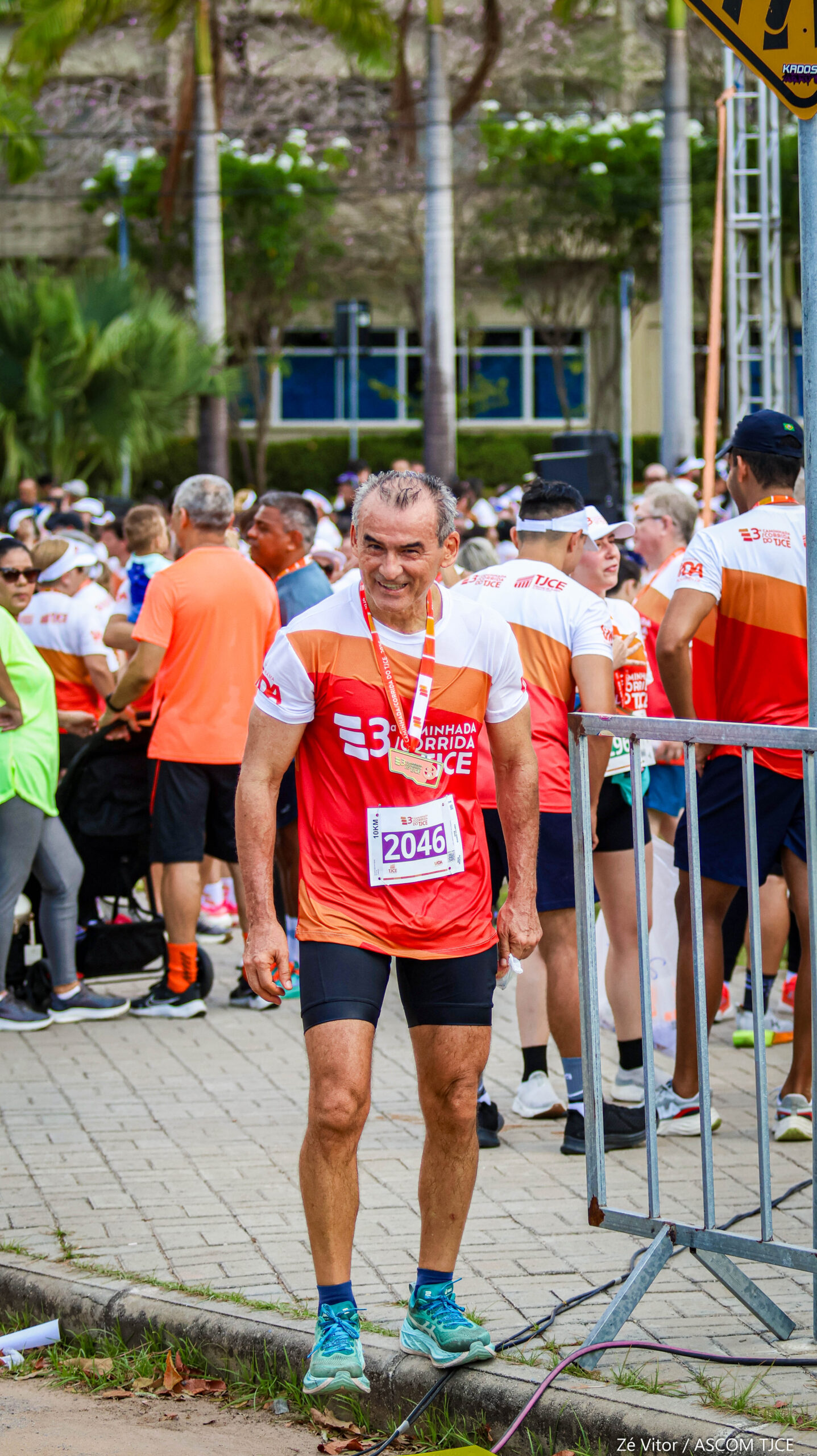3ª Caminhada/Corrida do TJCE reúne membros do Judiciário em comemoração ao Mês do Servidor - Foto 17