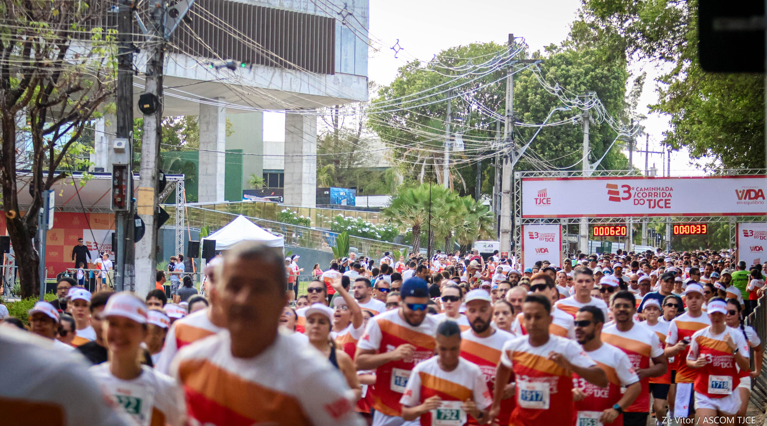3ª Caminhada/Corrida do TJCE reúne membros do Judiciário em comemoração ao Mês do Servidor - Foto 112