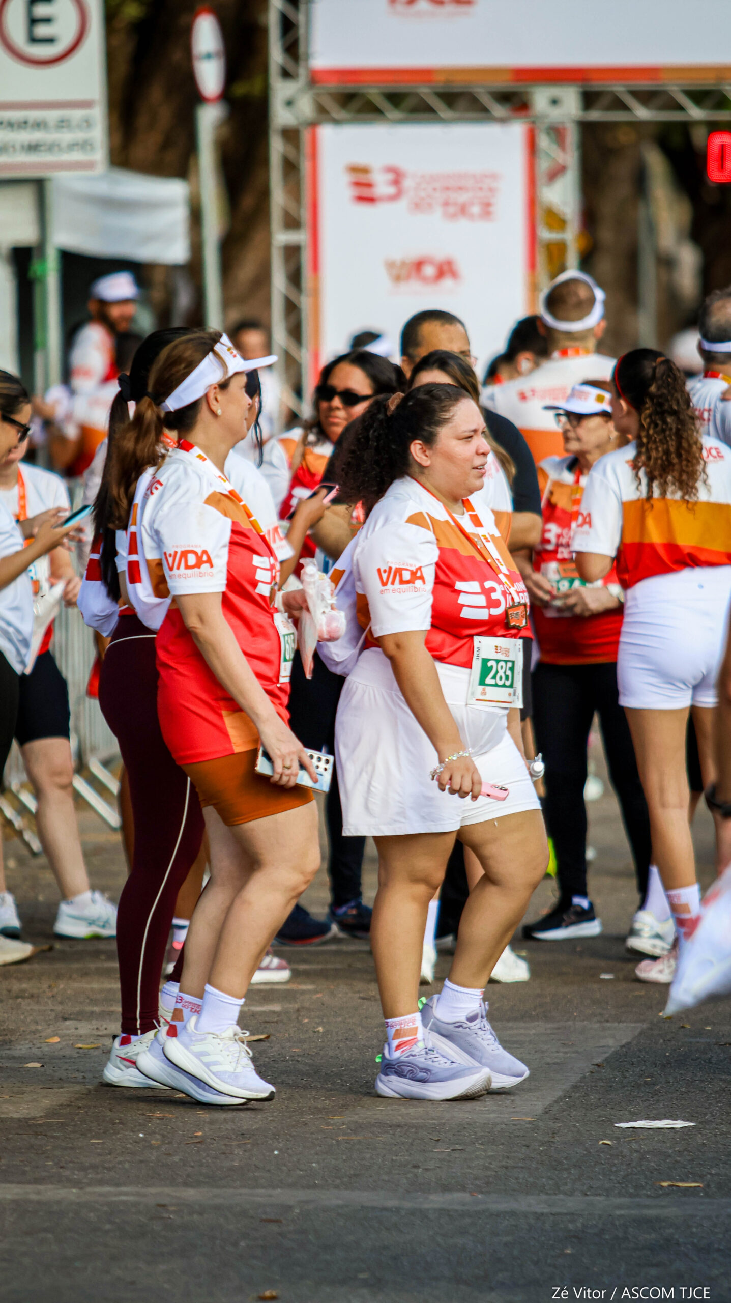 3ª Caminhada/Corrida do TJCE reúne membros do Judiciário em comemoração ao Mês do Servidor - Foto 131