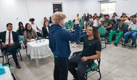 ‘Justiça de Olhos Abertos’ leva júri simulado para dentro da sala de aula com foco na inclusão de...
