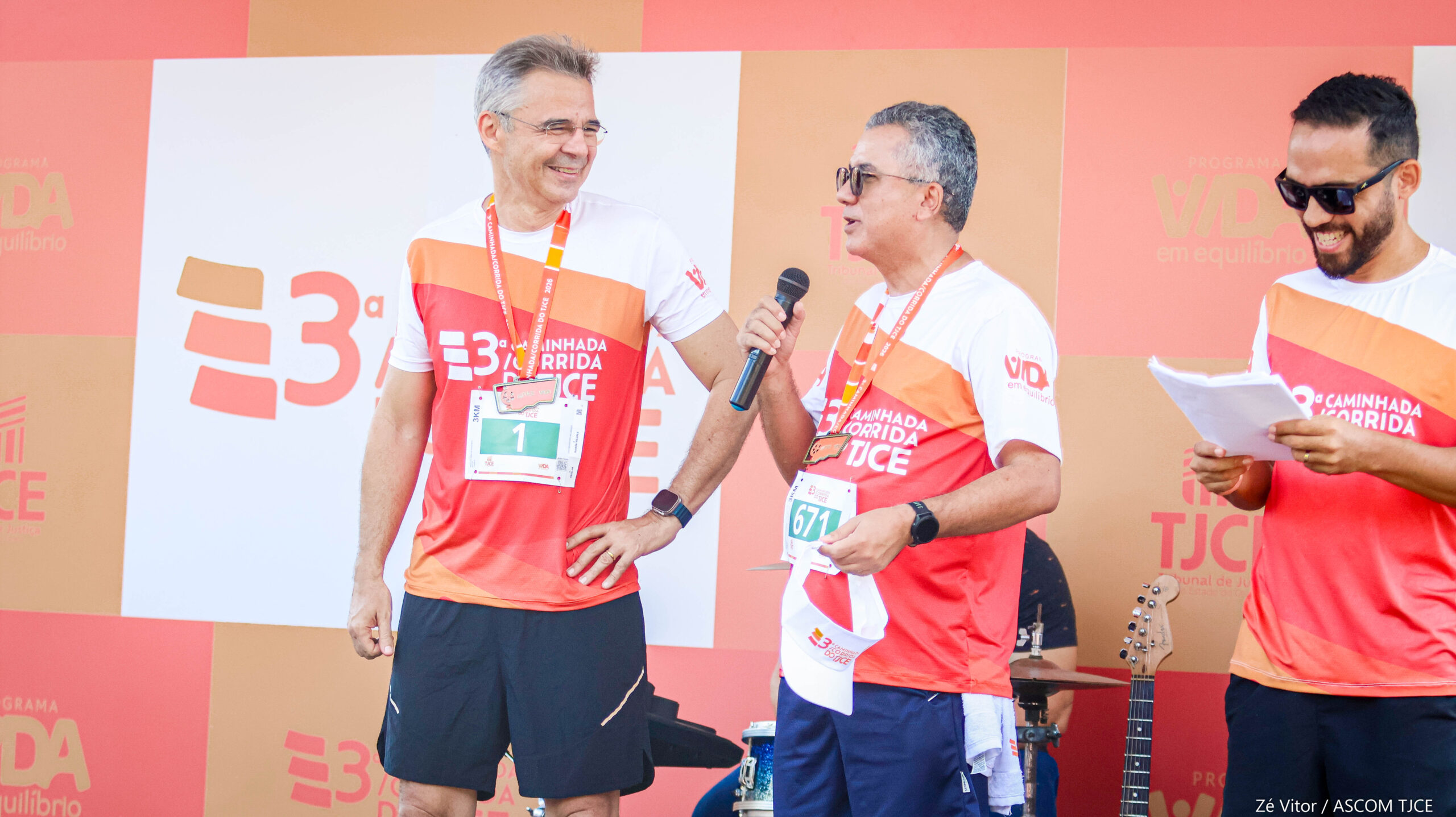 3ª Caminhada/Corrida do TJCE reúne membros do Judiciário em comemoração ao Mês do Servidor - Foto 158