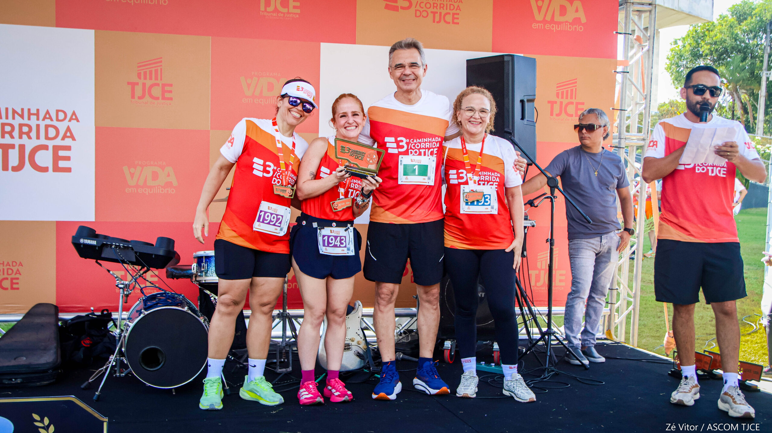 3ª Caminhada/Corrida do TJCE reúne membros do Judiciário em comemoração ao Mês do Servidor - Foto 179
