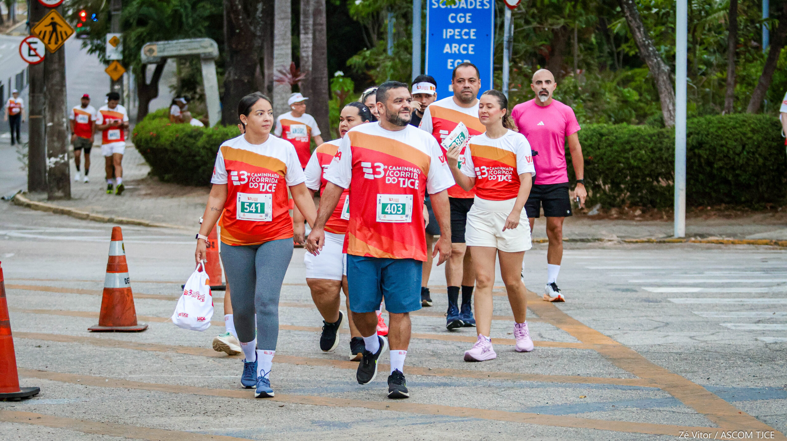 3ª Caminhada/Corrida do TJCE reúne membros do Judiciário em comemoração ao Mês do Servidor - Foto 187