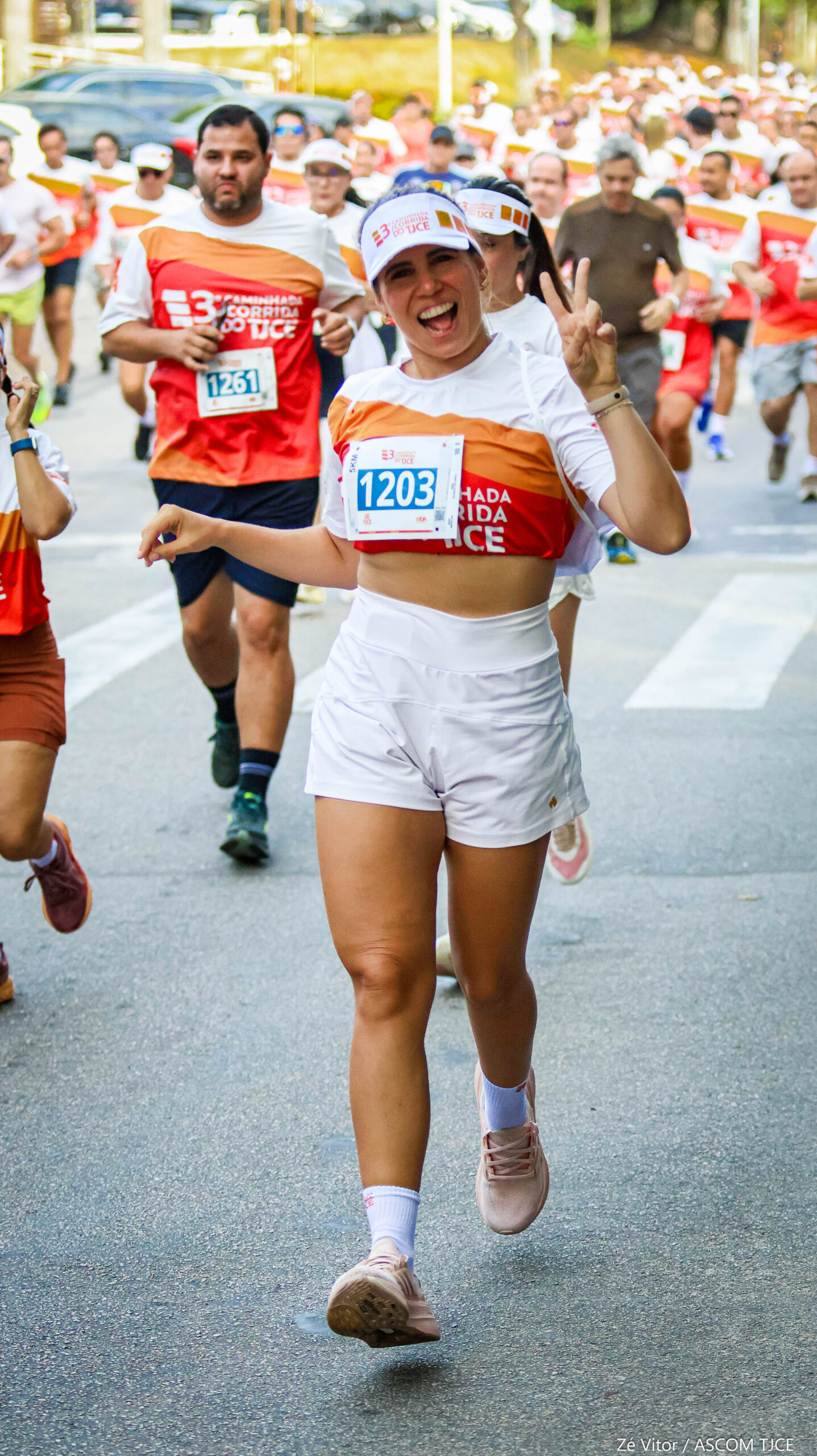 3ª Caminhada/Corrida do TJCE reúne membros do Judiciário em comemoração ao Mês do Servidor - Foto 237
